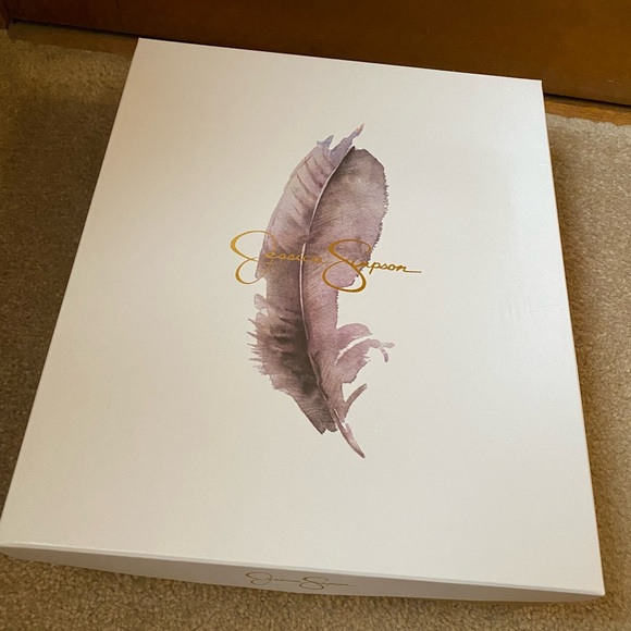 NWT Jessica Simpson Dany T-Strap Sandal in Cheetah - Picture 2 of 7